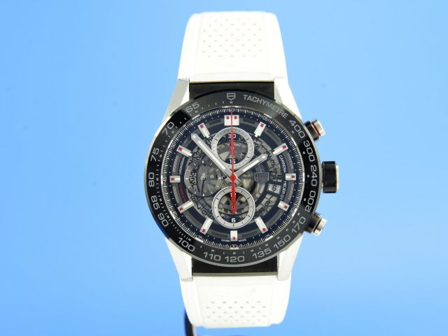 TAG Heuer Carrera Calibre Heuer 01