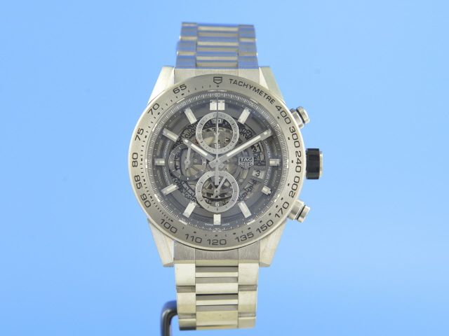 TAG Heuer Carrera Calibre Heuer 01