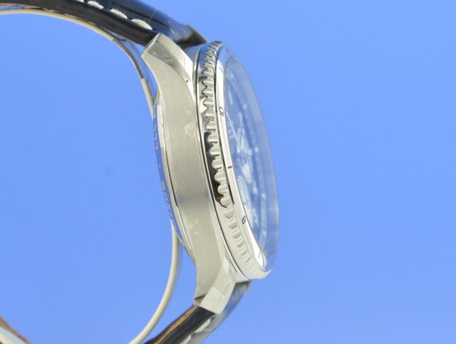 Breitling Aviator 8 B01 Chronograph 43 Limitierte Auflage