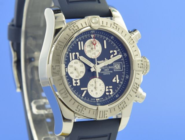Breitling Avenger II Chronograph