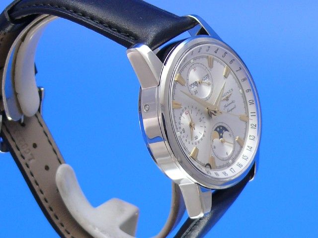 Longines Conquest Vollkalender Chronograph