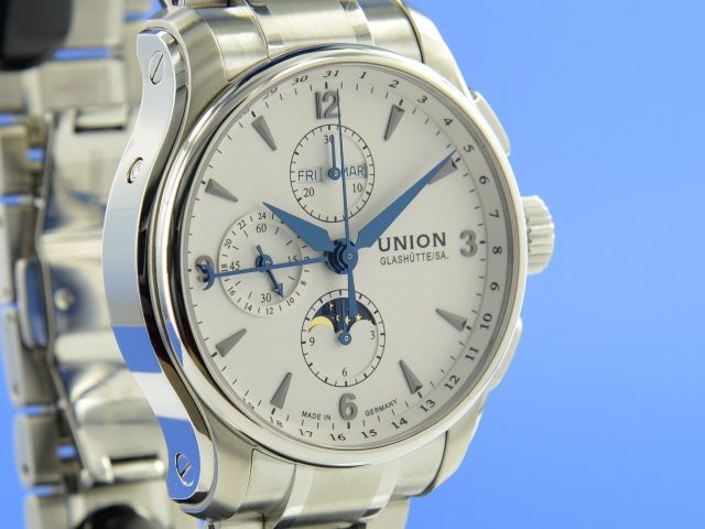Union Glashtte Belisar Chronograph Mondphase