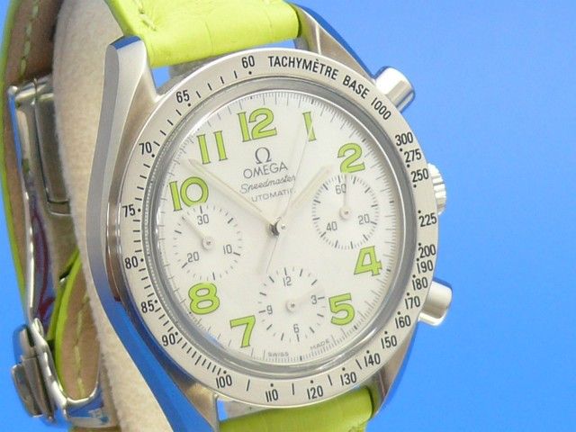 Omega Speedmaster Ladys Automatik Chronograph aus 04/2010