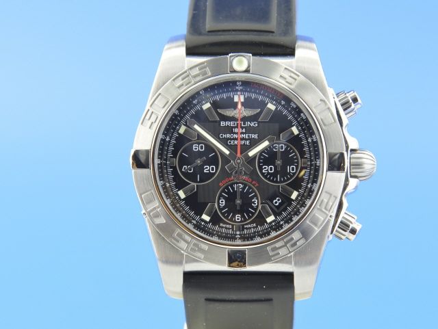 Breitling Chronomat 44 B01