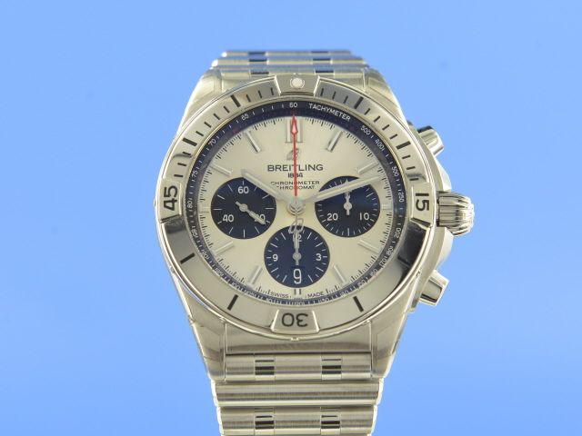 Breitling Chronomat B01 42