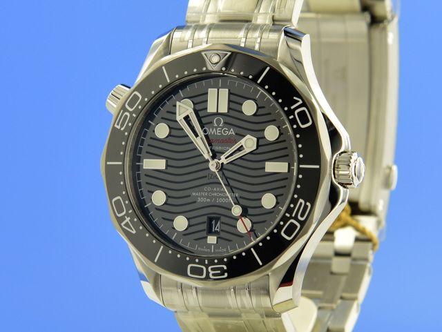 Omega Seamaster Diver 300M Master Chronometer