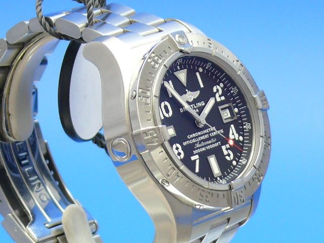 Breitling Avenger Seawolf Chronometer