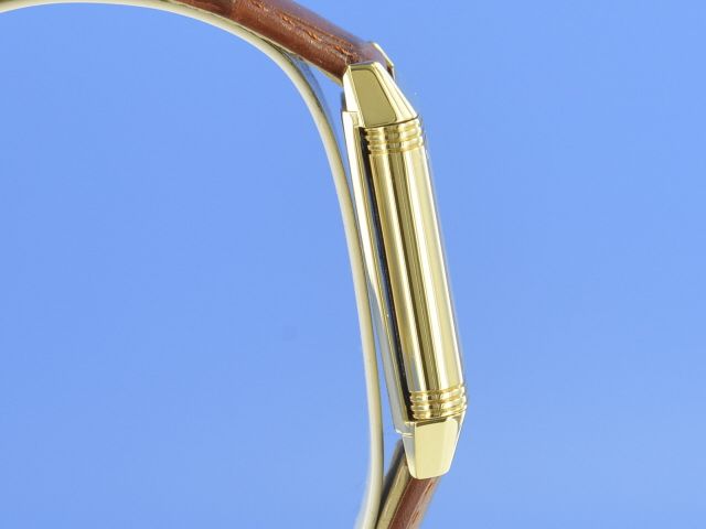 Jaeger-LeCoultre Reverso Classique Medium