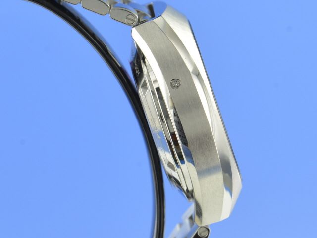 Omega Speedmaster Mark II Co-Axial Chronograph