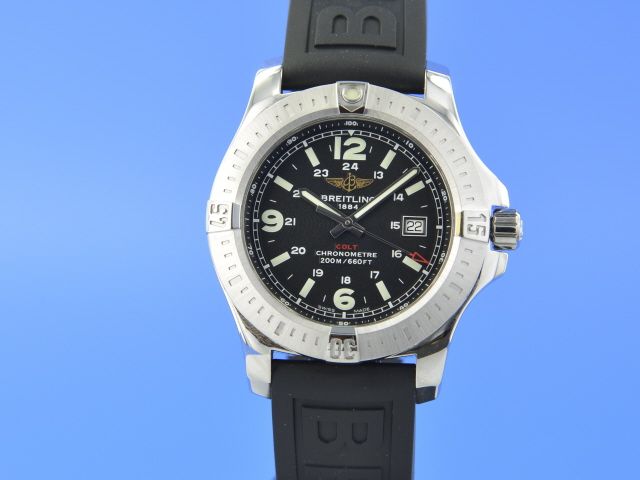 Breitling Colt 44 mm Quarz