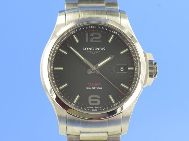 Longines Conquest V.H.P.  Ewiger Kalender