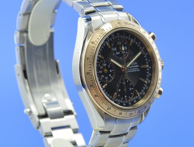 Omega Speedmaster Day-Date Blue