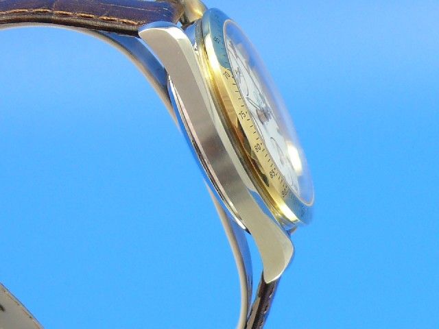 Omega Speedmaster Date Chronograph