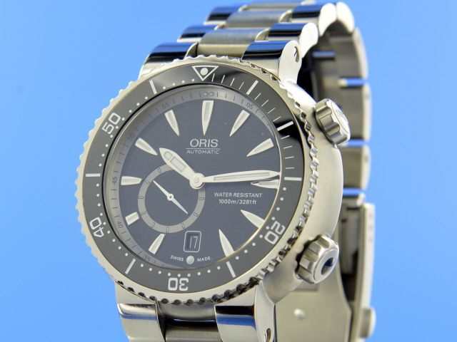 Oris Diver Titan Small Second Date