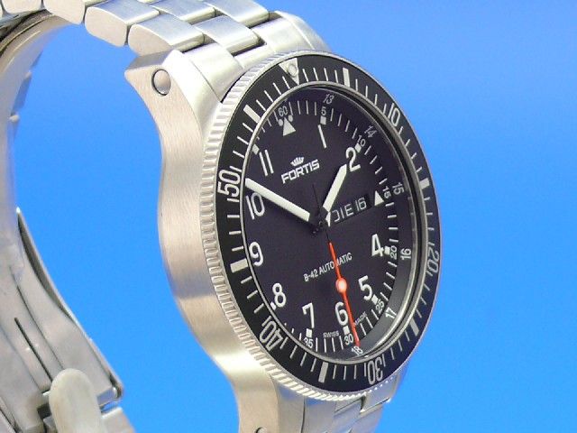 Fortis B-42 Day/Date