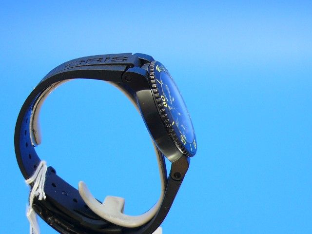 Oris Aquis Date Yellow Devil