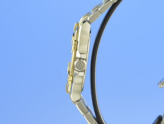 Maurice Lacroix Aikon Mother of Pearl Dial