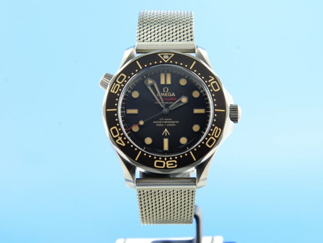 Omega Seamaster Diver 300 M 007 James Bond Edition