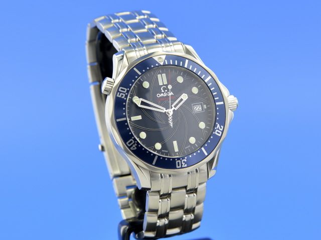 Omega Seamaster Diver 300M James Bond 2006 Limited
