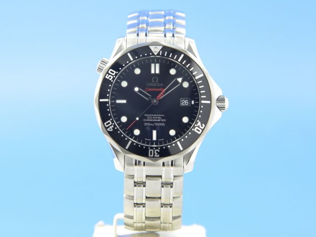 Omega Seamaster Diver 300M James Bond Collector Piece Limitierte Edition