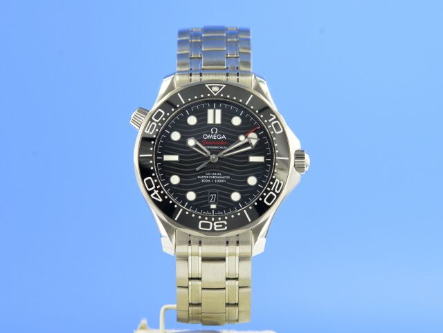 Omega Seamaster Diver 300M Master Chronometer