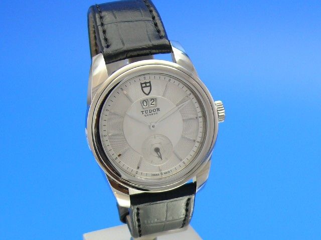 Tudor Glamour Double Date