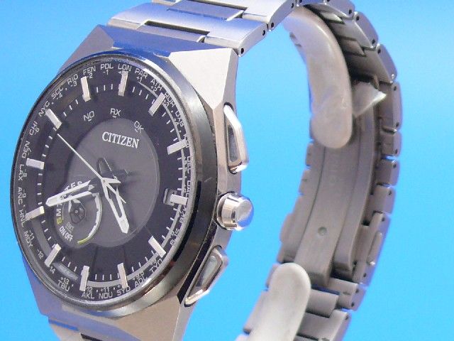 CITIZEN Funkuhr Satellite Titan Eco Drive Weltzeit