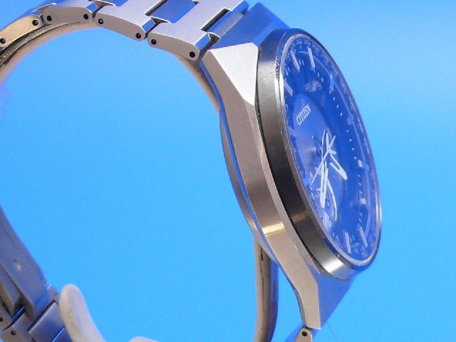 CITIZEN Funkuhr Satellite Titan Eco Drive Weltzeit