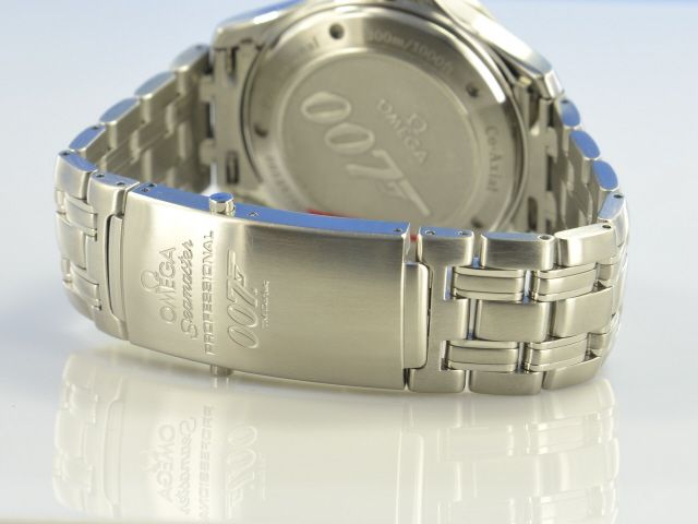 Omega Seamaster Diver 300M James Bond Limited Edition
