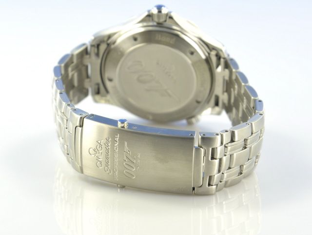 Omega Seamaster Diver 007 James Bond Ltd Edition