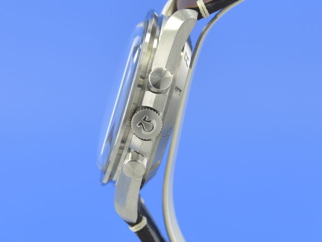 Omega Speedmaster Moonwatch  Speedy Tuesday Limted Edition