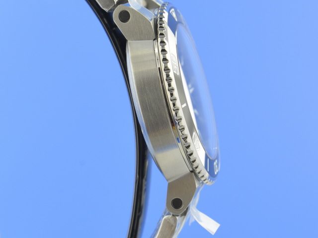 Oris Aquis Clipperton Limited Edition