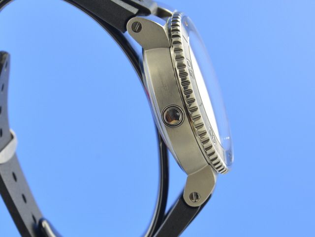 Oris Aquis Maldives Limited Edition