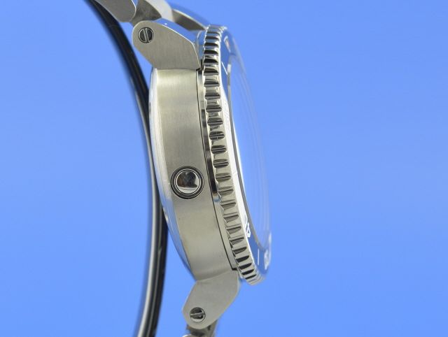 Oris Aquis Tubbataha Limited Edition