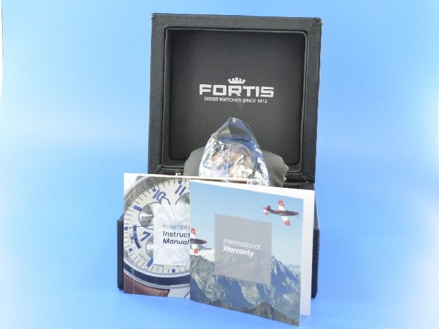 Fortis B-42 Aeromaster Dusk Day Date