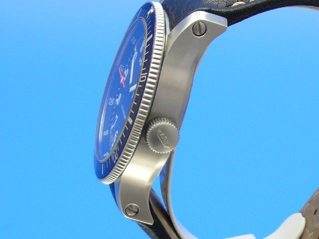 Fortis B-42 Day/Date