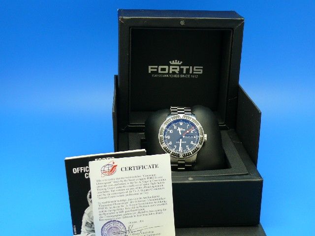 Fortis B-42 Day/Date