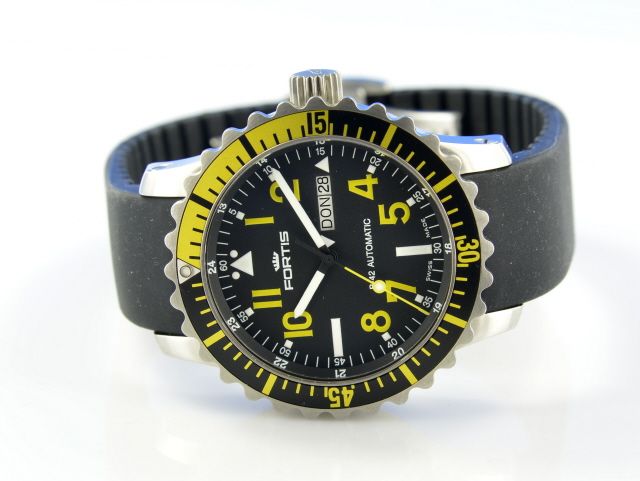 Fortis B-42 Day-Date