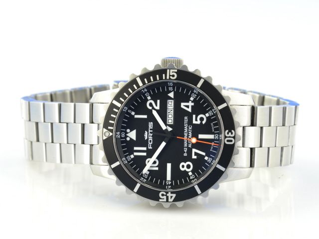Fortis B-42 Marinemaster Day-Date