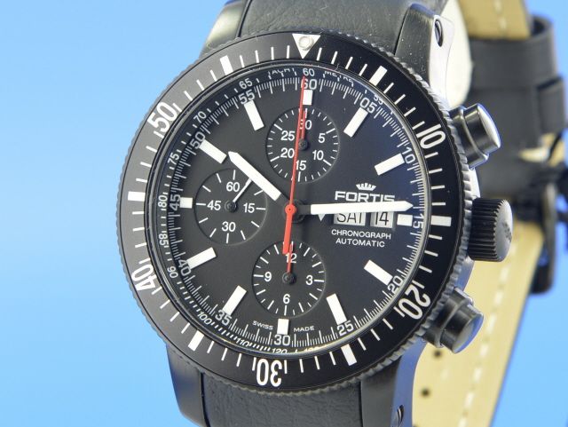 Fortis B-42 Monolith Chronograph