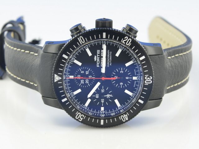 Fortis B-42 Monolith Chronograph
