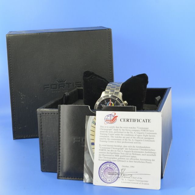 Fortis Cosmonauts B42 - ISS Herren Chronograph Titan