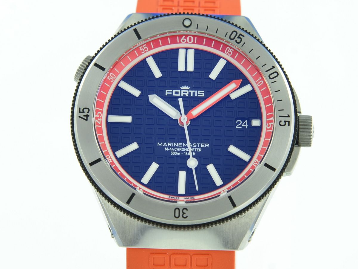Fortis Marinemaster M-40 Black Dial