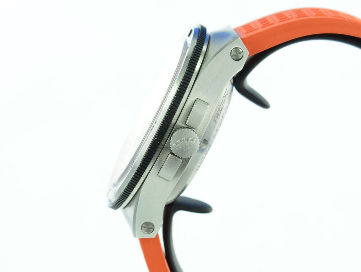 Fortis Marinemaster M-40 Black Dial