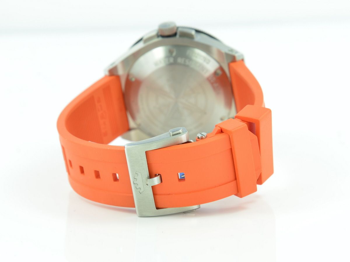 Fortis Marinemaster M-40 Black Dial