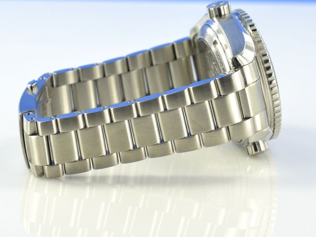 Omega Seamaster Planet Ocean 600M Co-Axial Good Planet Foundation