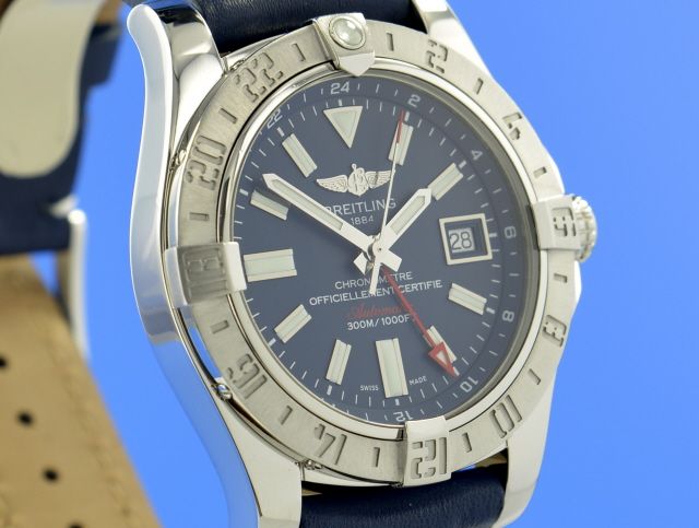 Breitling Avenger II GMT