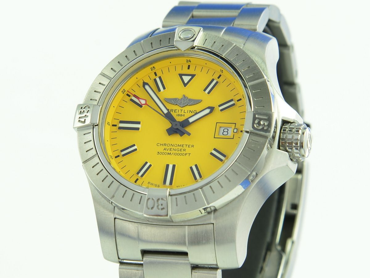 Breitling Avenger Seawolf 45mm Automatik