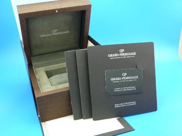 Girard Perregaux WW.TC 18K Weigold Weltzeit