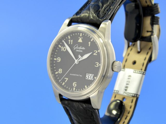 Glashtte Original Senator Navigator Panoramadatum